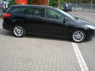 Ford Focus 1.0 74KW STATION AIRCO-NAVIGATIE picture 4
