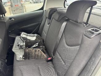 Peugeot 308  picture 17