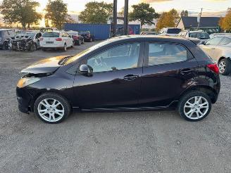 Mazda 2  picture 8