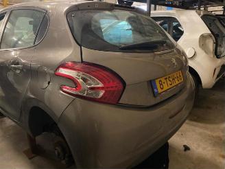 Peugeot 208 208 I (CA/CC/CK/CL), Hatchback, 2012 / 2019 1.6 e-HDi FAP picture 7