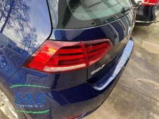 Volkswagen Golf  picture 22