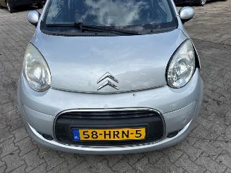Citroën C1 1.0 12V Hatchback  Benzine 998cc 50kW (68pk) FWD 2005-06/2014-09 (PMCFA; PMCFB; PNCFA; PNCFB) 1KRFE; CFB; 384F; CFA picture 11