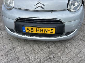 Citroën C1 1.0 12V Hatchback  Benzine 998cc 50kW (68pk) FWD 2005-06/2014-09 (PMCFA; PMCFB; PNCFA; PNCFB) 1KRFE; CFB; 384F; CFA picture 10