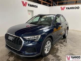 krockskadad bil auto Audi Q3  2019/4