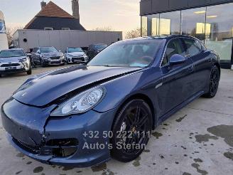 Porsche Panamera 4S picture 3
