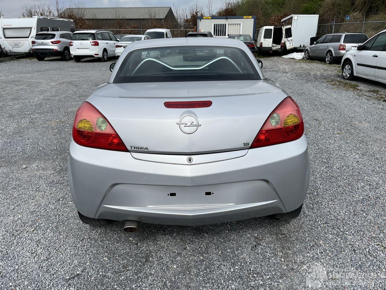 Opel Tigra 1,8 CABRIO  6000,KM