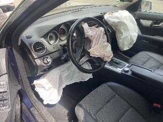 Mercedes C-klasse 180 Business MOTOR LOOPT!! NAP 156PK! picture 5