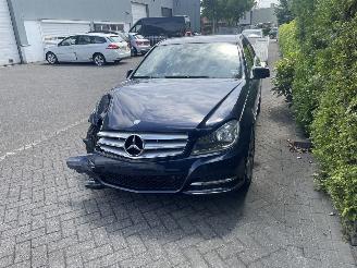 Mercedes C-klasse 180 Business MOTOR LOOPT!! NAP 156PK! picture 2