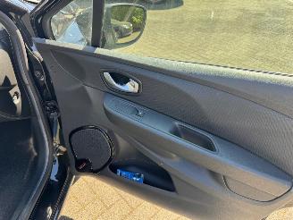 Renault Clio 1.2 TCe Intens picture 16