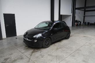 skadebil auto Opel Adam SEDAN 2017/9