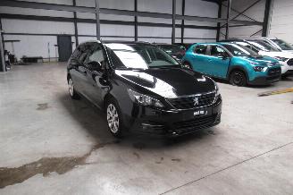 Peugeot 308 SW picture 6