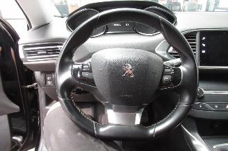 Peugeot 308 SW picture 21