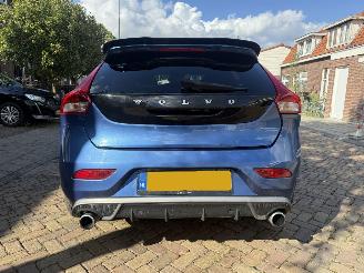 Volvo V-40 2.0 T4 R DESIGN Sport picture 10