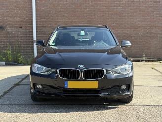 BMW 3-serie 320d picture 3