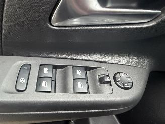 Opel Corsa 1.2 GS LINE AUTOMAAT picture 13