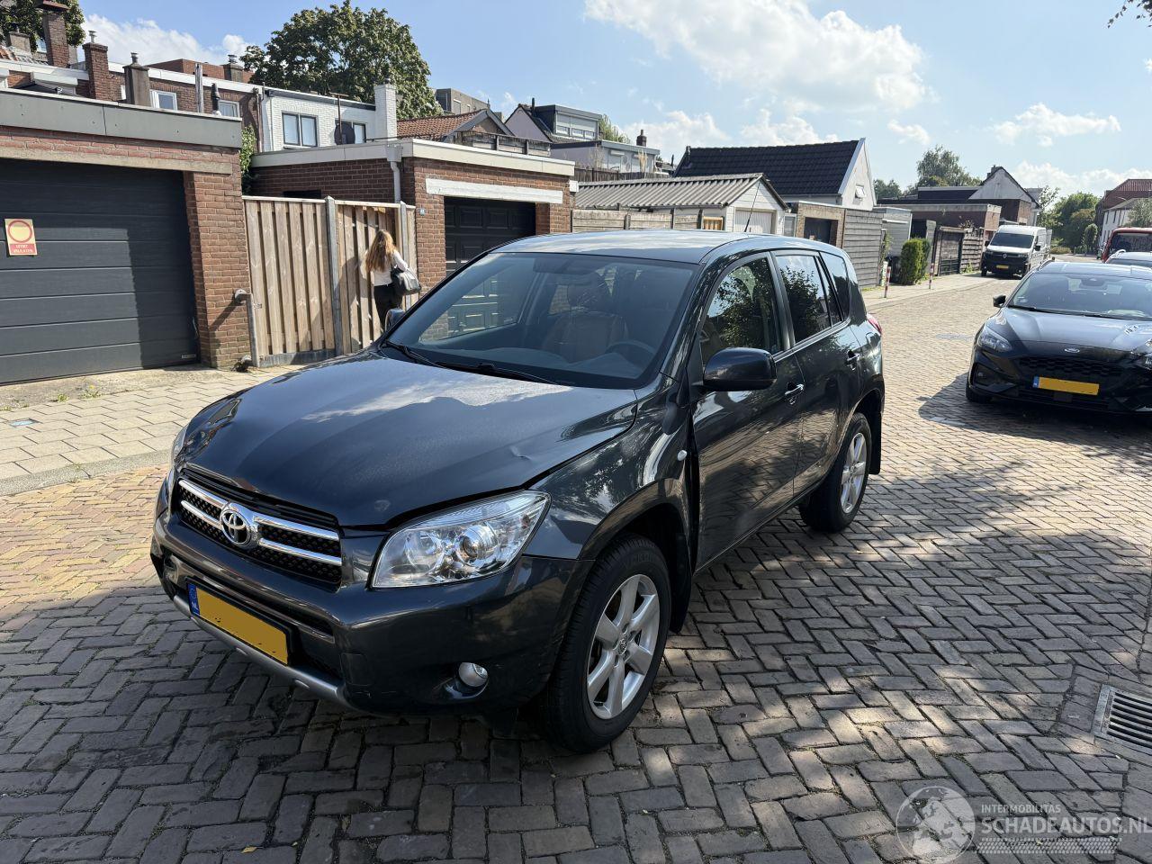 Toyota Rav-4 2.0 VVTi X-Style 4WD