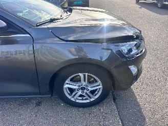 Ford Focus 1.0 EcoBoost hybride 125PK picture 22