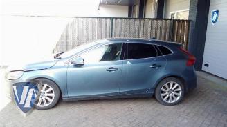 Volvo V-40 V40 (MV), Hatchback 5-drs, 2012 / 2019 2.0 D4 20V picture 2