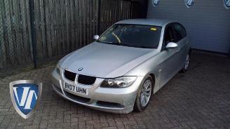 Dezmembrări autoturisme BMW 3-serie 3 serie (E90), Sedan, 2005 / 2011 318i 16V 2007/2