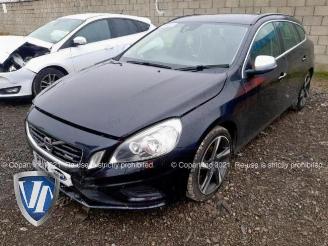 Vrakbiler auto Volvo V-60 V60 I (FW/GW), Combi, 2010 / 2018 1.6 DRIVe 2012/3