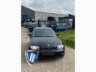 Vrakbiler auto BMW 1-serie 1 serie (E87/87N), Hatchback 5-drs, 2003 / 2012 120i 16V 2006/3