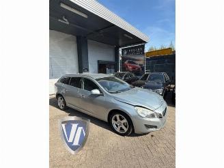 Uttjänta bilar auto Volvo V-60 V60 I (FW/GW), Combi, 2010 / 2018 1.6 T3 16V 2012/7