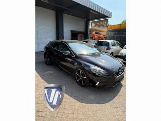 Vrakbiler auto Volvo V-40 V40 (MV), Hatchback 5-drs, 2012 / 2019 2.0 D4 16V 2015/7