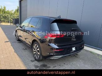 Auto incidentate Volkswagen Golf VIII Lim. Active TSI 81KW Navi DAB+ 2022/10