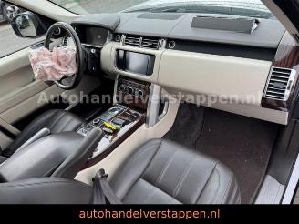 Land Rover Range Rover Vogue 3.0 V6 250KW SC HSE VOLL picture 11
